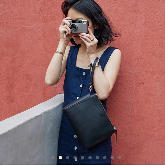 Lo & Sons Pearl Crossbody in Black - Picture 12 of 16